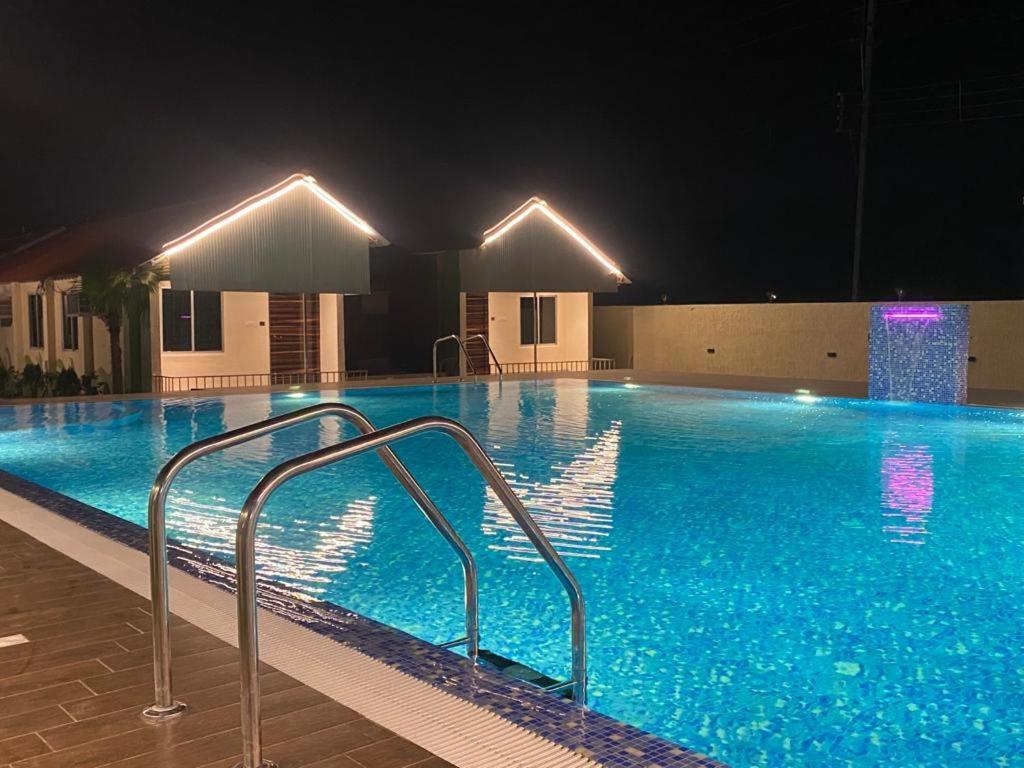 New Mouchak Hotel & Resorts Tajpur Eksteriør bilde