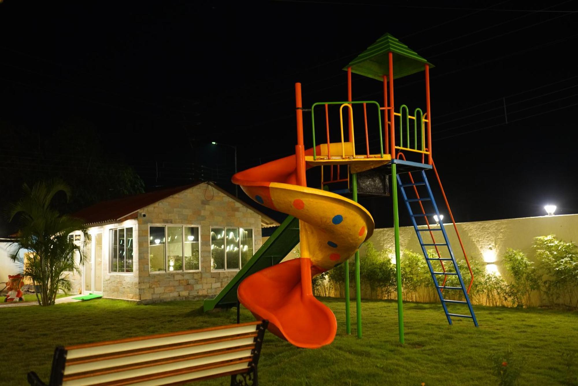 New Mouchak Hotel & Resorts Tajpur Eksteriør bilde
