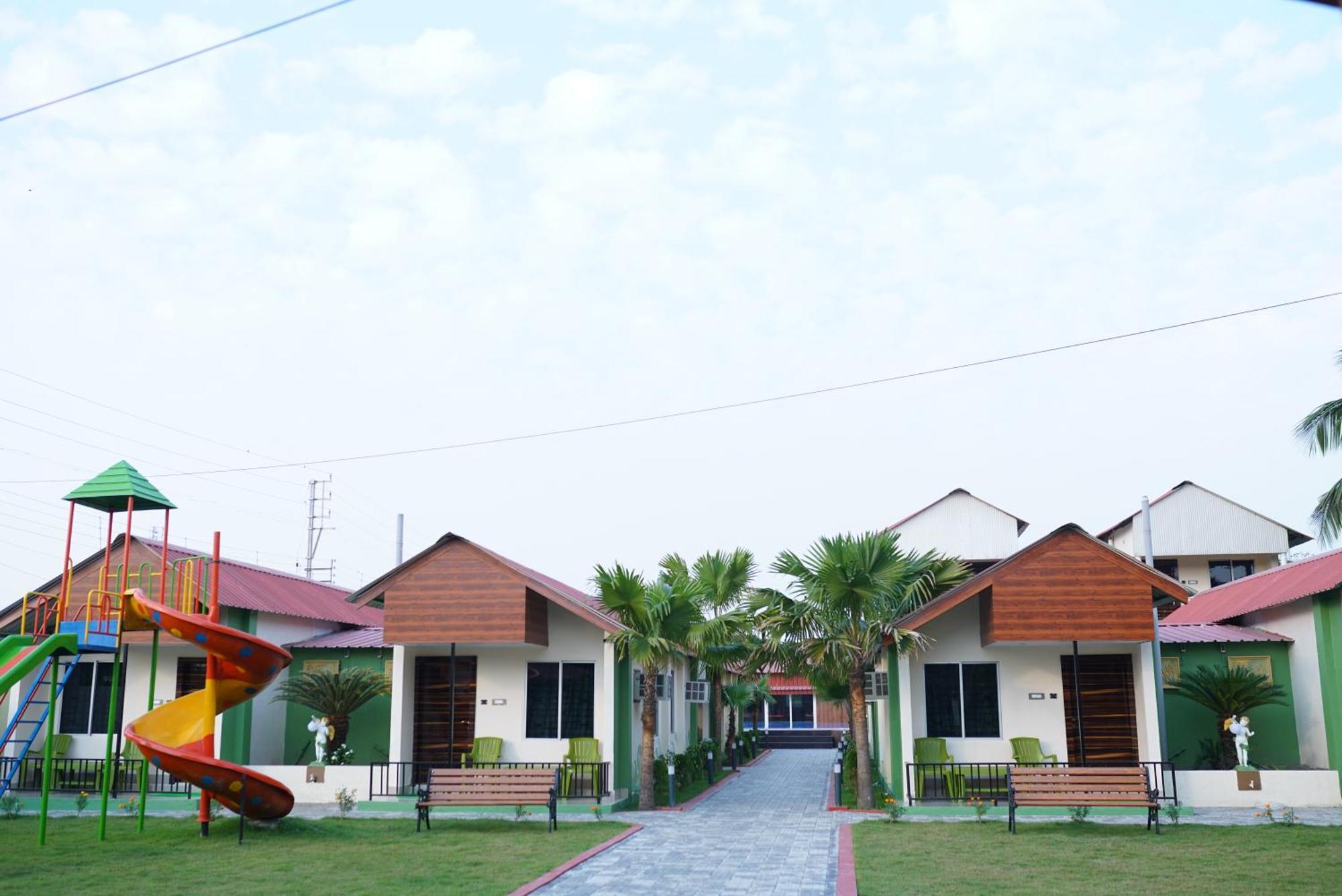 New Mouchak Hotel & Resorts Tajpur Eksteriør bilde